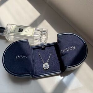Harry Winston Silver Necklace with White Gemstone